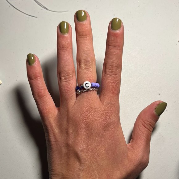 "C" LETTER CRYSTAL BEADED RING, ONE SIZE, DARK PURPLE/LAVENDER - Picture 4 of 4